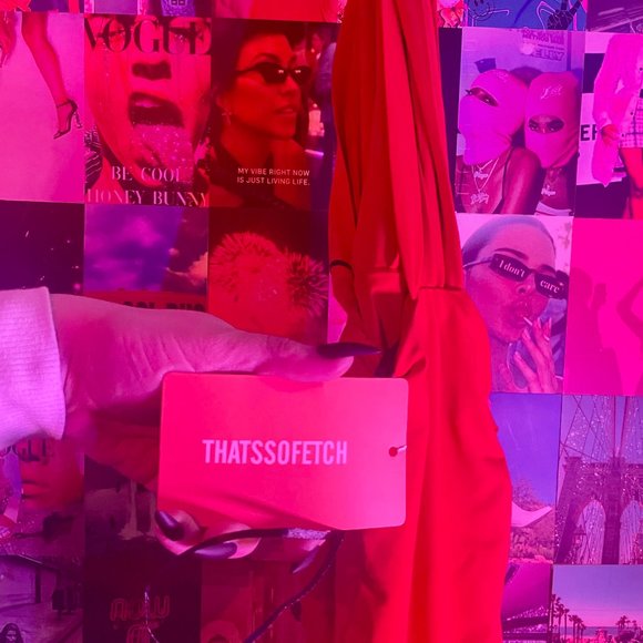 Plunging ruched party dress - Picture 4 of 4